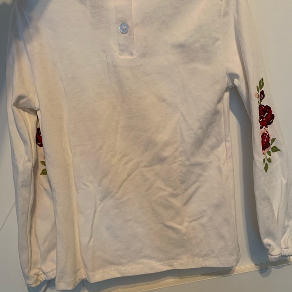 Little lass size 6 top with pink flowers and green leaves - Picture 5 of 5